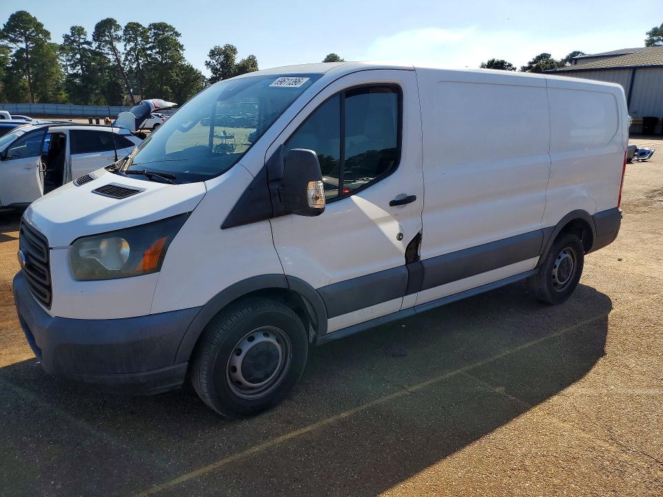 69611396 :رقم المزاد ، 1FTYR1YM4HKB33236 vin ، 2017 Ford Transit مزاد بيع