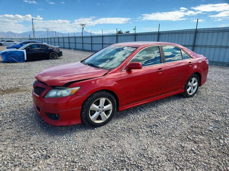 2010 Toyota Camry მანქანა იყიდება აუქციონზე, vin: 4T1BF3EK0AU069120, აუქციონის ნომერი: 70646806
