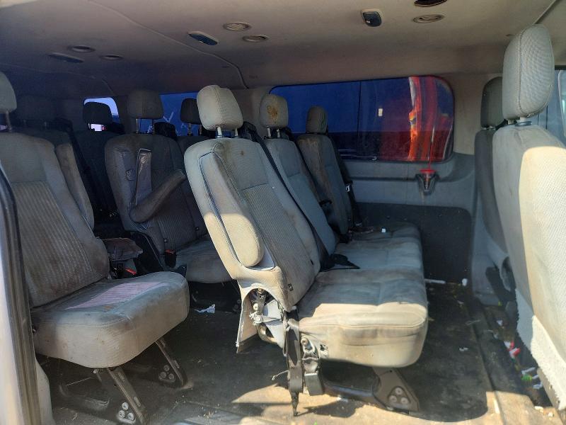 68243166 :رقم المزاد ، 1FBZX2ZMXFKB26369 vin ، 2015 Ford Transit مزاد بيع