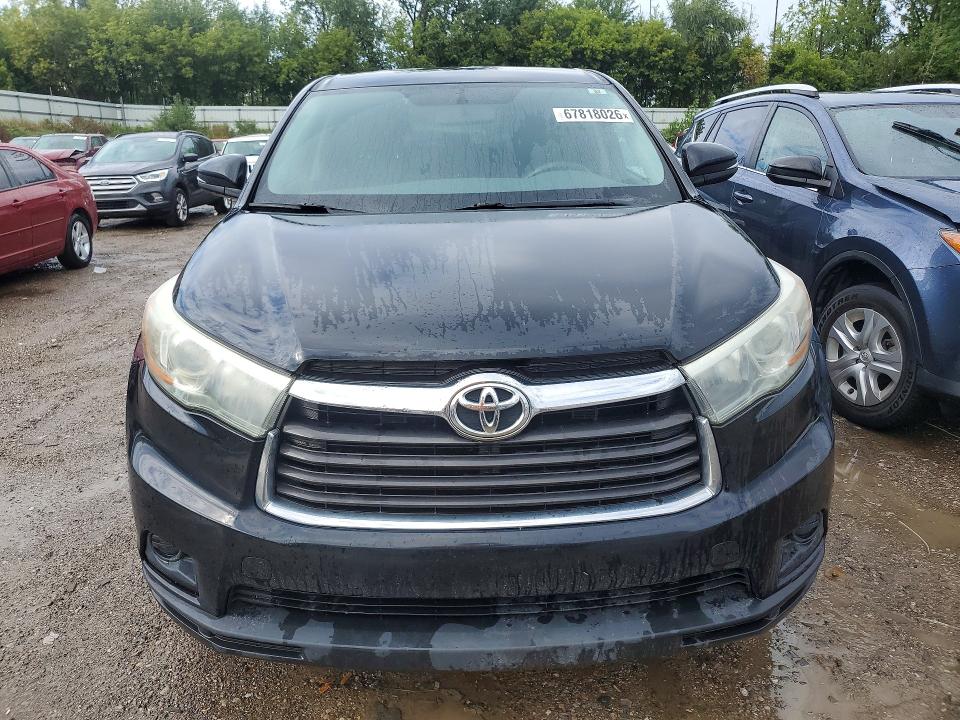 67818026 :رقم المزاد ، 5TDZARFH8FS015082 vin ، 2015 Toyota Highlander مزاد بيع