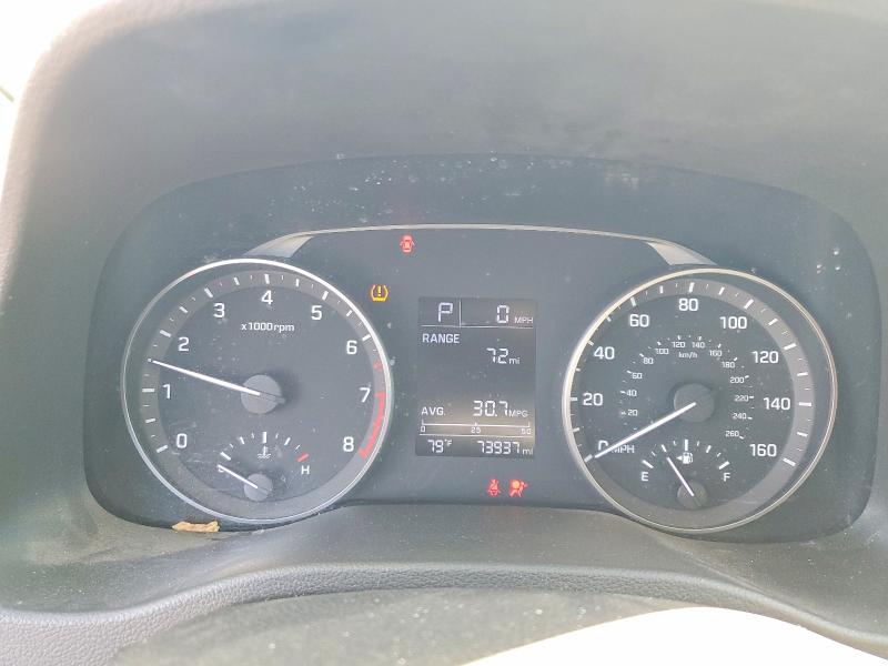 2018 Hyundai Elantra მანქანა იყიდება აუქციონზე, vin: 5NPD74LF5JH272911, აუქციონის ნომერი: 67670986