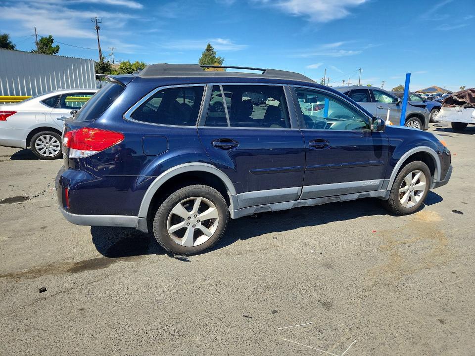 68111486 :رقم المزاد ، 4S4BRBKC9E3243258 vin ، 2014 Subaru Outback مزاد بيع