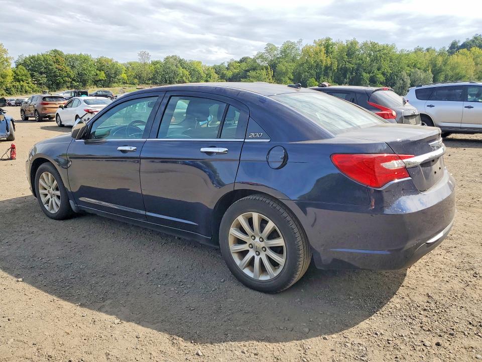 69097396 :رقم المزاد ، 1C3CBCG5EN135921 vin ، 2014 Chrysler 200 مزاد بيع