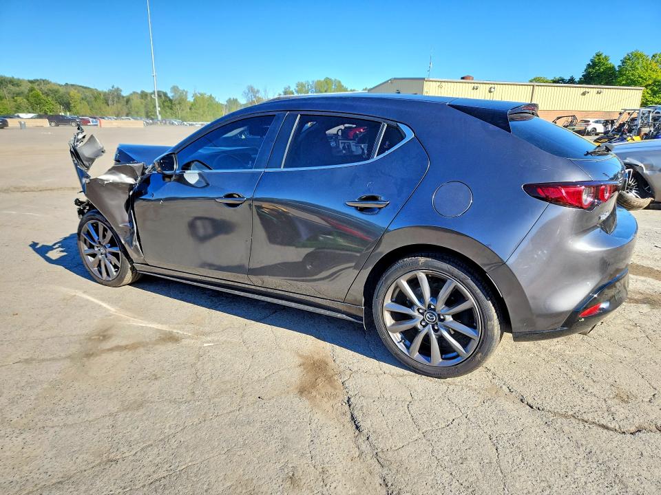 Продажа на аукционе авто 2021 Mazda 3, vin: JM1BPAKL3M1402533, номер лота: 68281506