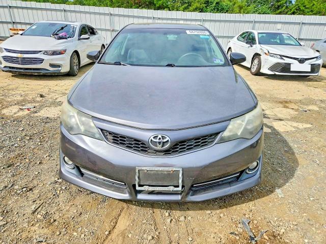 68752806 :رقم المزاد ، 4T1BF1FK9DU720946 vin ، 2013 Toyota Camry مزاد بيع
