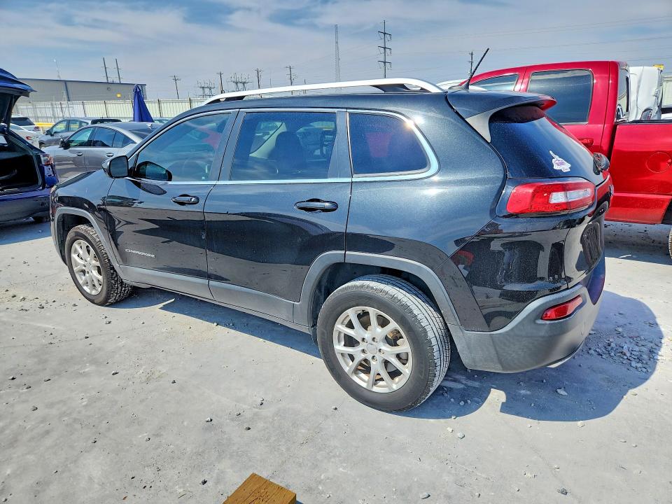 70423456 :رقم المزاد ، 1C4PJLCS9FW782069 vin ، 2015 Jeep Cherokee مزاد بيع