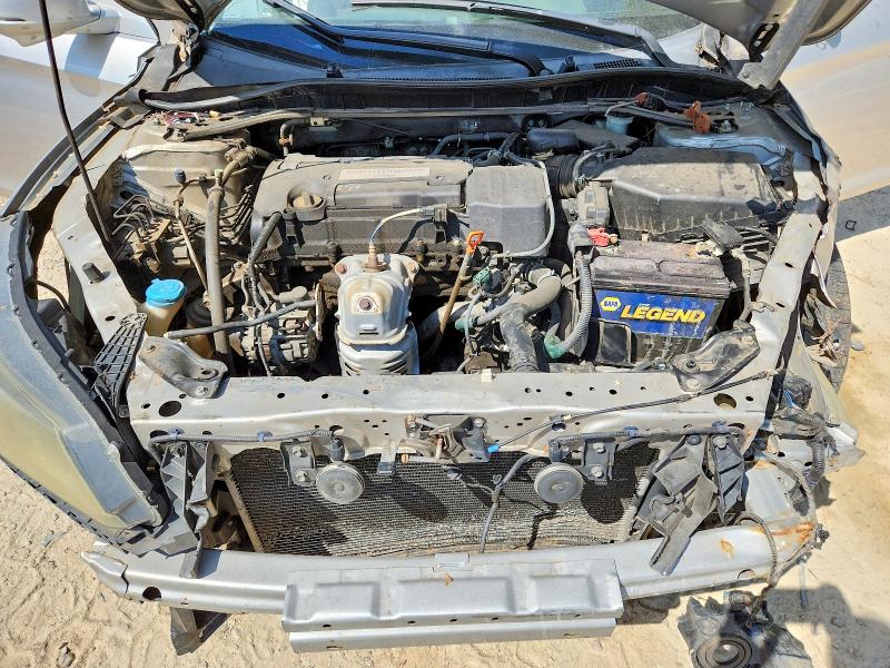 67440446 :رقم المزاد ، 1HGCR2F71FA146866 vin ، 2015 Honda Accord مزاد بيع