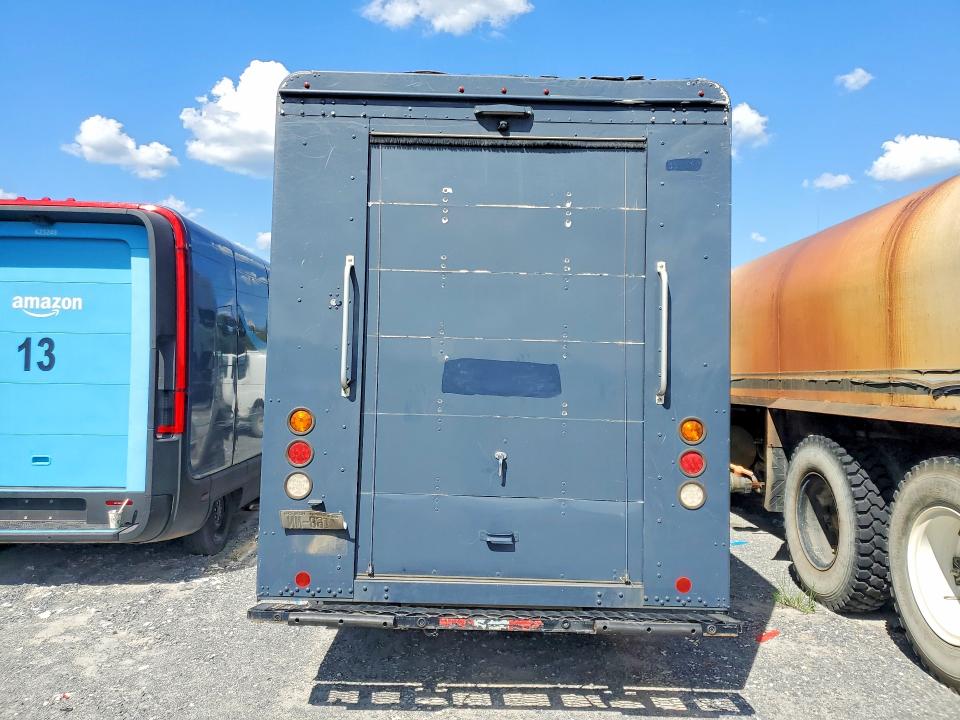 65045836 :رقم المزاد ، 4UZAC2EA9LCMK0167 vin ، 2020 Freightliner Chassis مزاد بيع