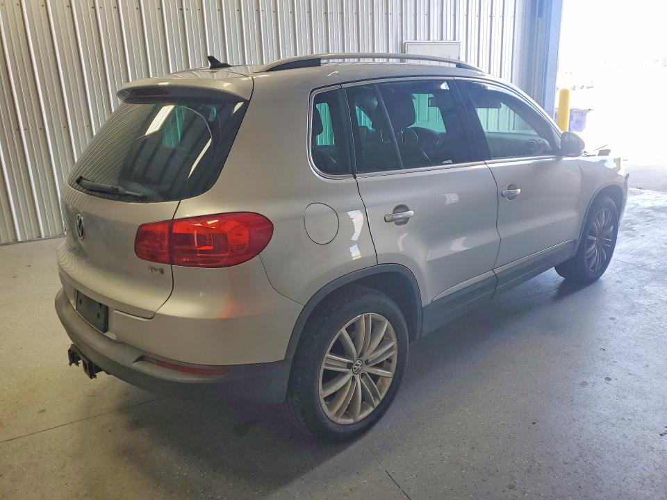 2016 Volkswagen Tiguan მანქანა იყიდება აუქციონზე, vin: WVGAV7AX4GW501907, აუქციონის ნომერი: 66536486