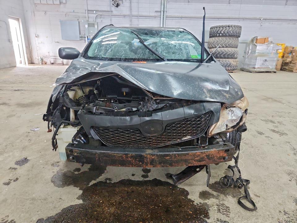 69894386 :رقم المزاد ، 1NXBU4EE1AZ383137 vin ، 2010 Toyota Corolla مزاد بيع