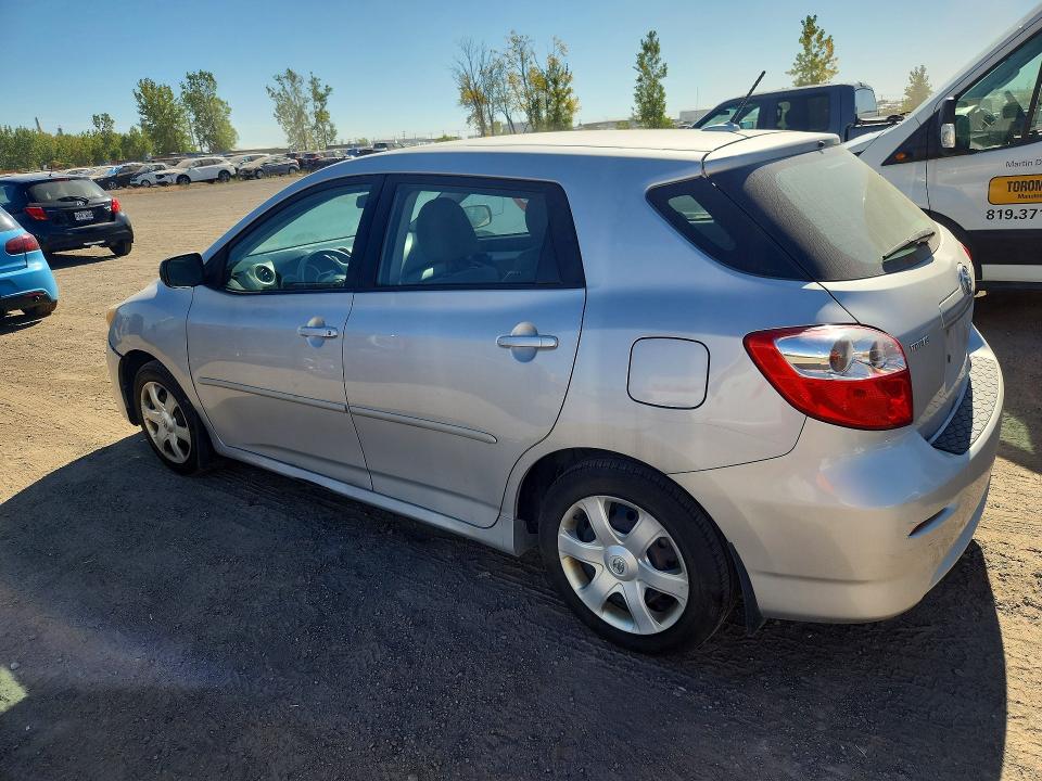 70551626 :رقم المزاد ، 2T1KU4EE6AC460618 vin ، 2010 Toyota Matrix مزاد بيع