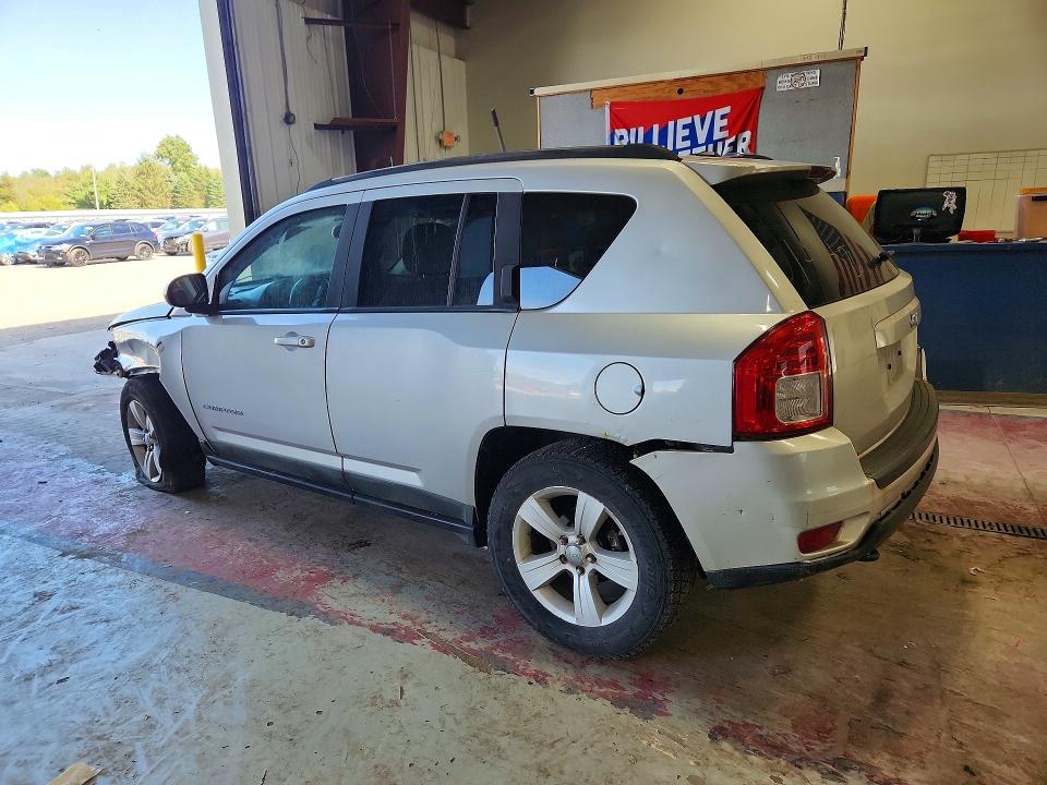 68296586 :رقم المزاد ، 1J4NF1FB8BD135784 vin ، 2011 Jeep Compass مزاد بيع