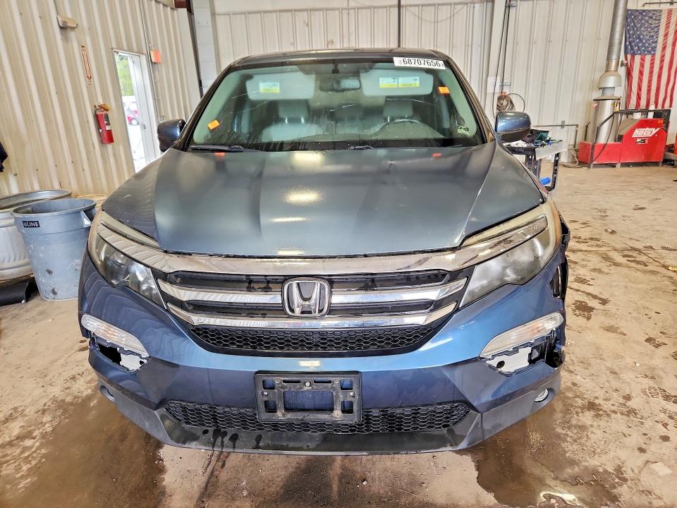 Продажа на аукционе авто 2017 Honda Pilot, vin: 5FNYF6H85HB060822, номер лота: 68707656