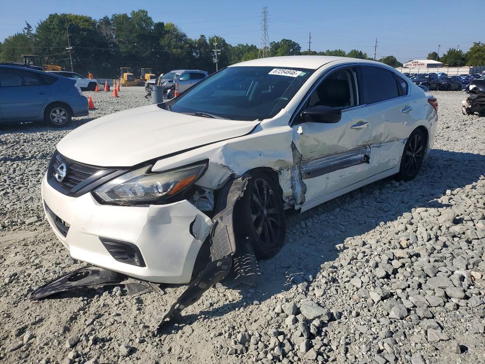 Продаж на аукціоні авто 2018 Nissan Altima, vin: 1N4AL3AP0JC179638, номер лоту: 67254846