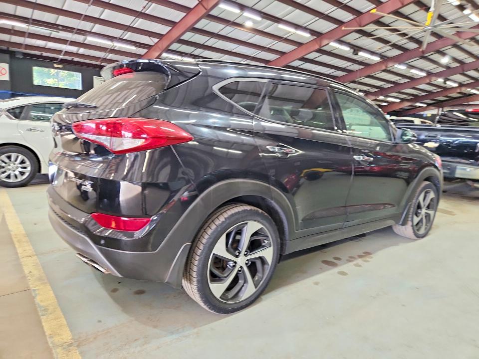 70407606 :رقم المزاد ، KM8J3CA29GU246850 vin ، 2016 Hyundai Tucson مزاد بيع