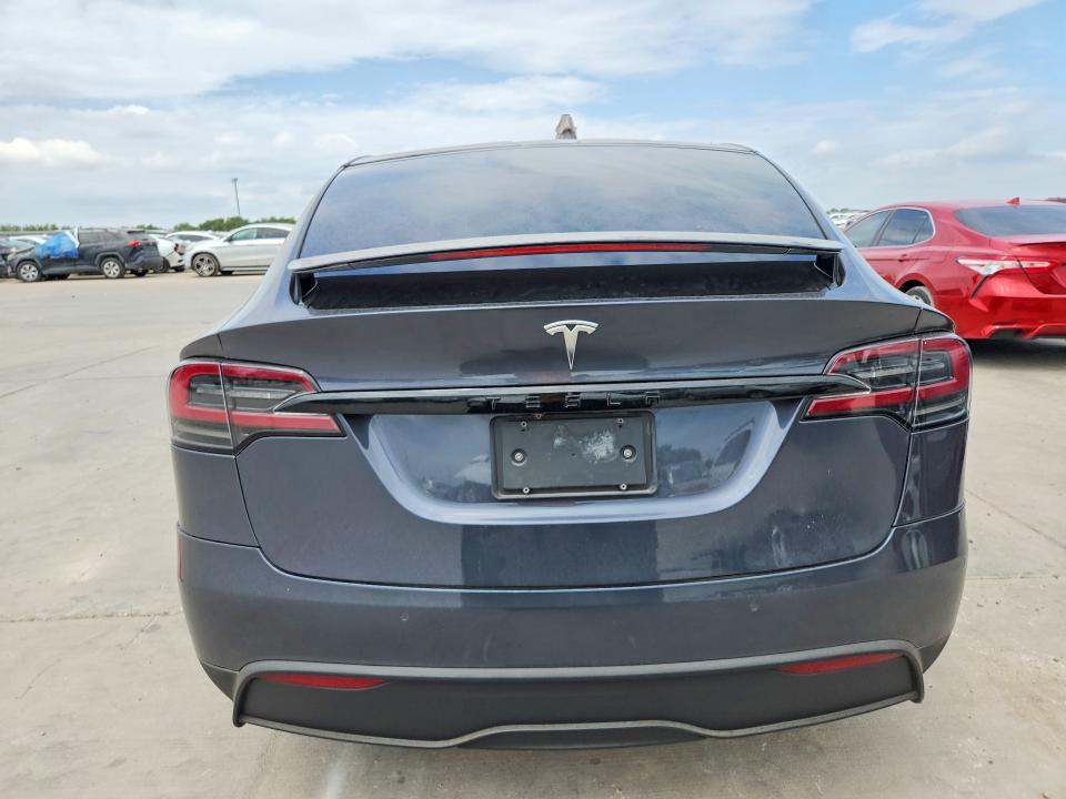 2023 Tesla Model X მანქანა იყიდება აუქციონზე, vin: 7SAXCBE60PF372421, აუქციონის ნომერი: 67385836