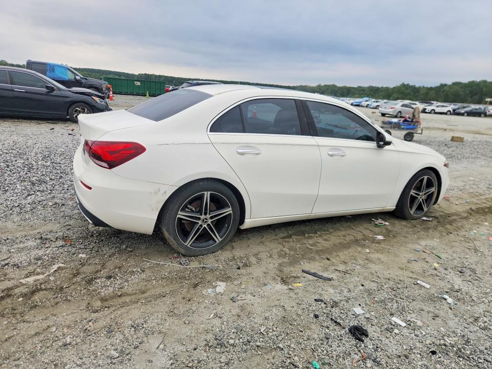 Продаж на аукціоні авто 2022 Mercedes-benz A, vin: W1K3G4EB1NJ327363, номер лоту: 68725646