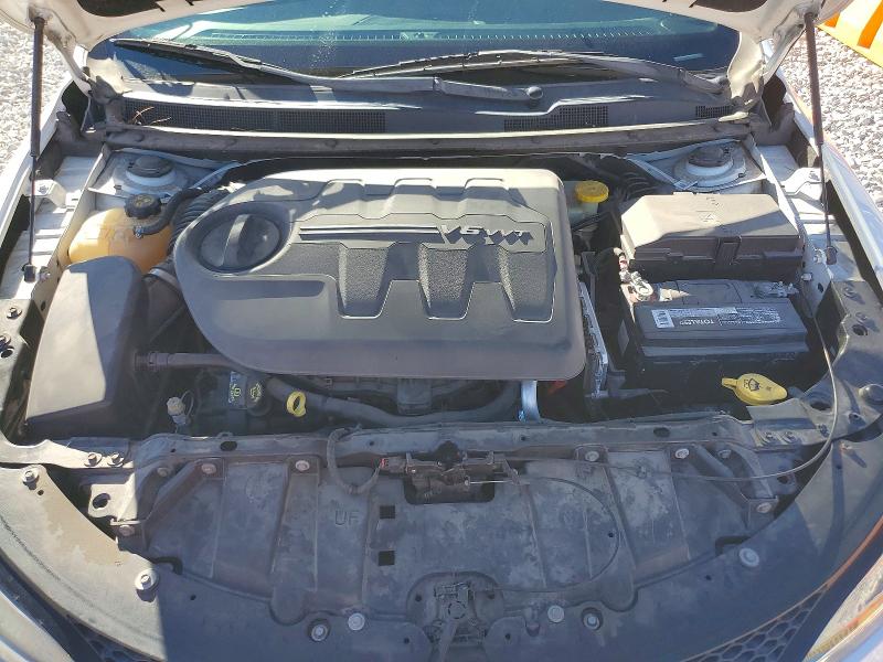 Продаж на аукціоні авто 2015 Chrysler 200, vin: 1C3CCCBG0FN613770, номер лоту: 67657366