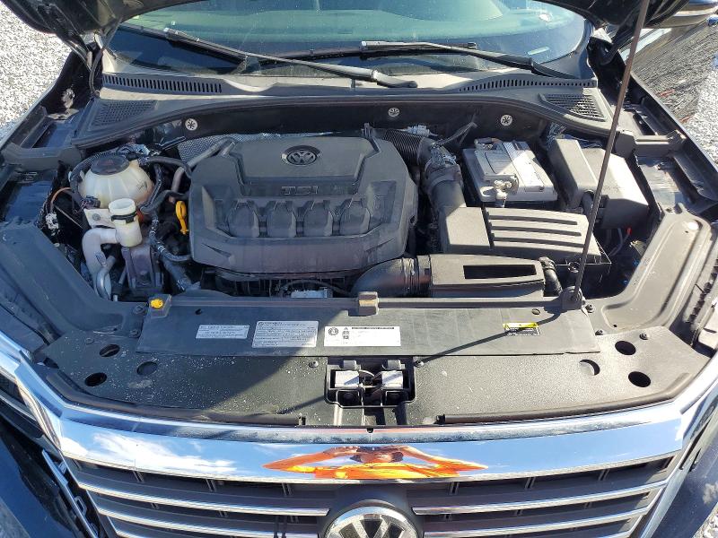 2020 Volkswagen Passat მანქანა იყიდება აუქციონზე, vin: 1VWSA7A3XLC010588, აუქციონის ნომერი: 70229396
