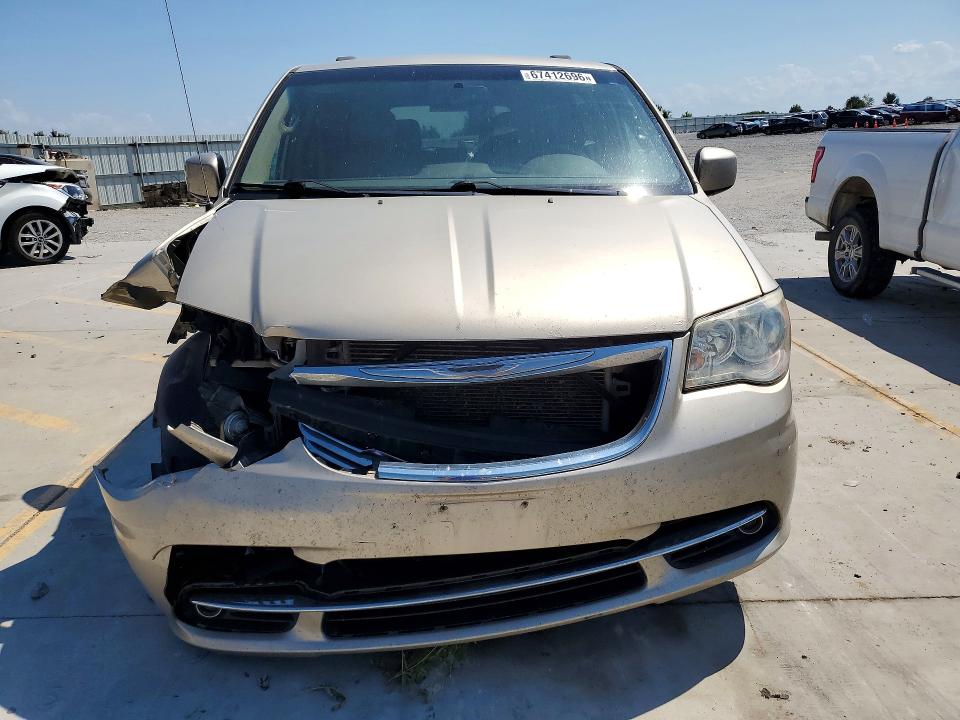 67412696 :رقم المزاد ، 2C4RC1BG3ER307674 vin ، 2014 Chrysler Town & Country مزاد بيع