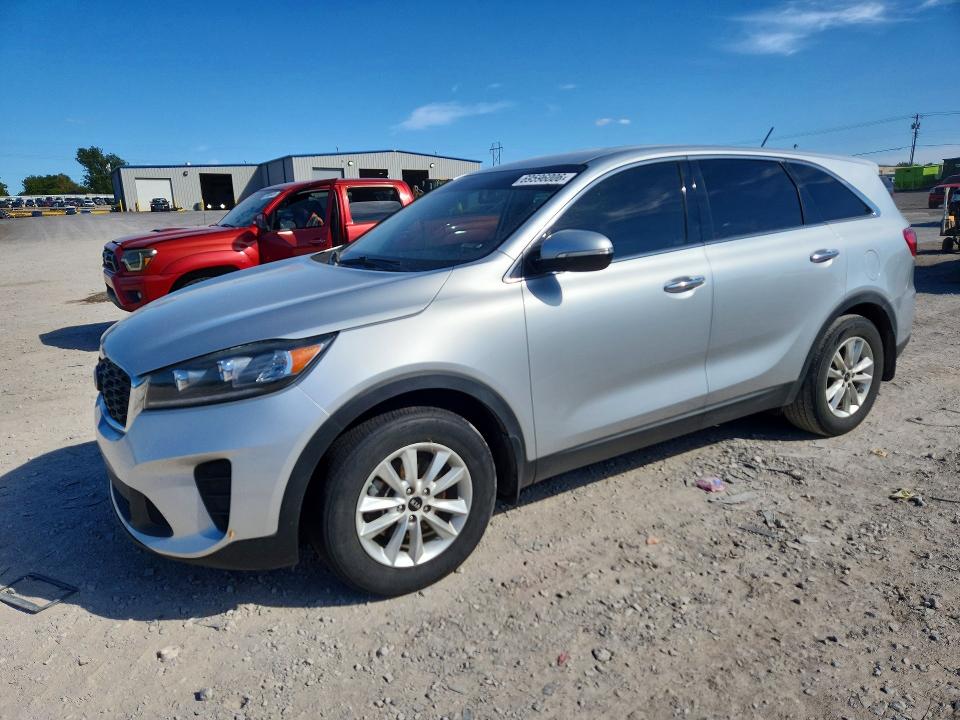 2019 Kia Sorento მანქანა იყიდება აუქციონზე, vin: 5XYPG4A38KG554264, აუქციონის ნომერი: 69596006
