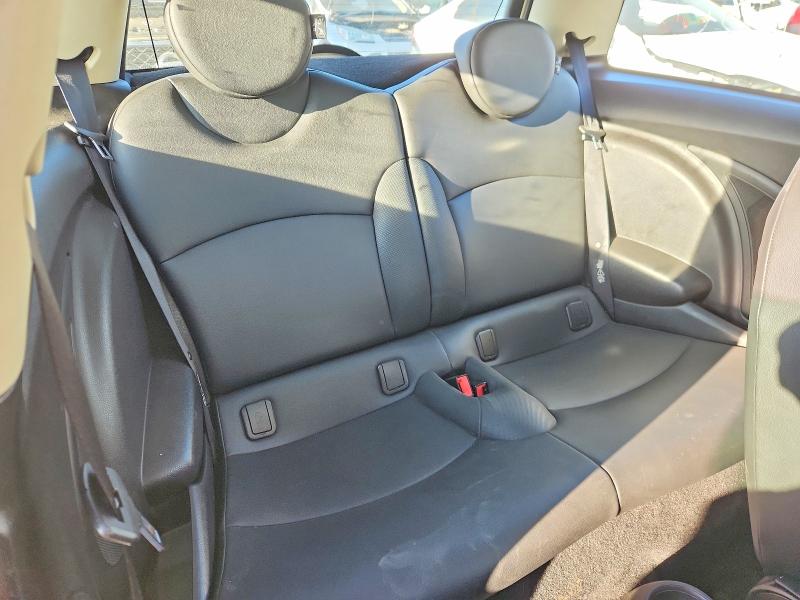 Продаж на аукціоні авто 2011 Mini Cooper, vin: WMWSU3C5XBTX96860, номер лоту: 70552446