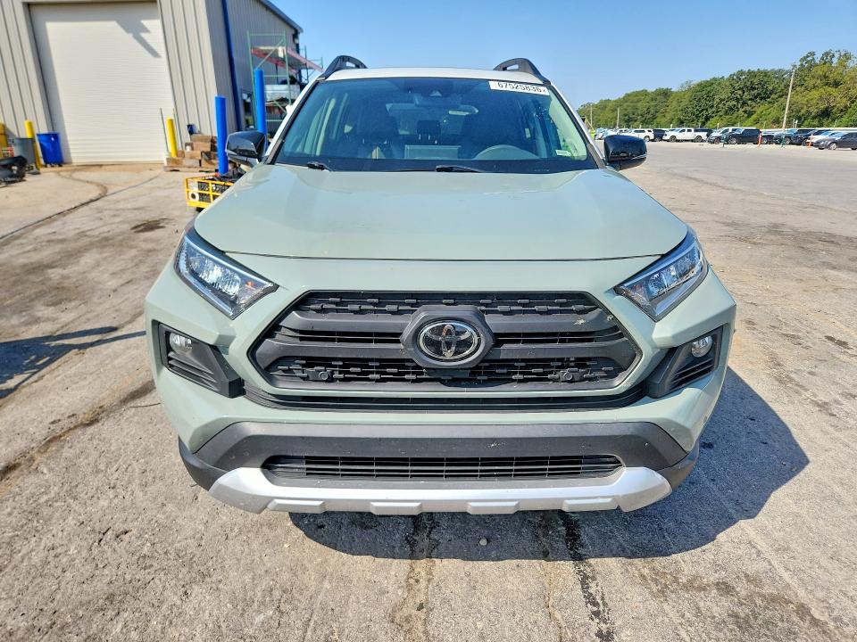 Продажа на аукционе авто 2020 Toyota Rav4, vin: 2T3J1RFV1LC110307, номер лота: 67525836