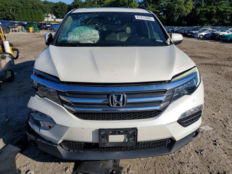 67812686 :رقم المزاد ، 5FNYF6H58GB038382 vin ، 2016 Honda Pilot مزاد بيع