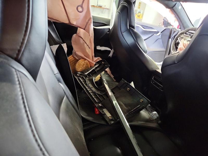 Продаж на аукціоні авто 2018 Tesla Model S, vin: 5YJSA1E23JF247408, номер лоту: 68675426