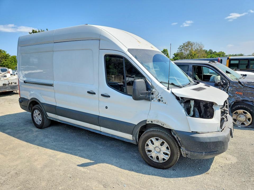 67716506 :رقم المزاد ، 1FTYR2XM5HKA22637 vin ، 2017 Ford Transit مزاد بيع