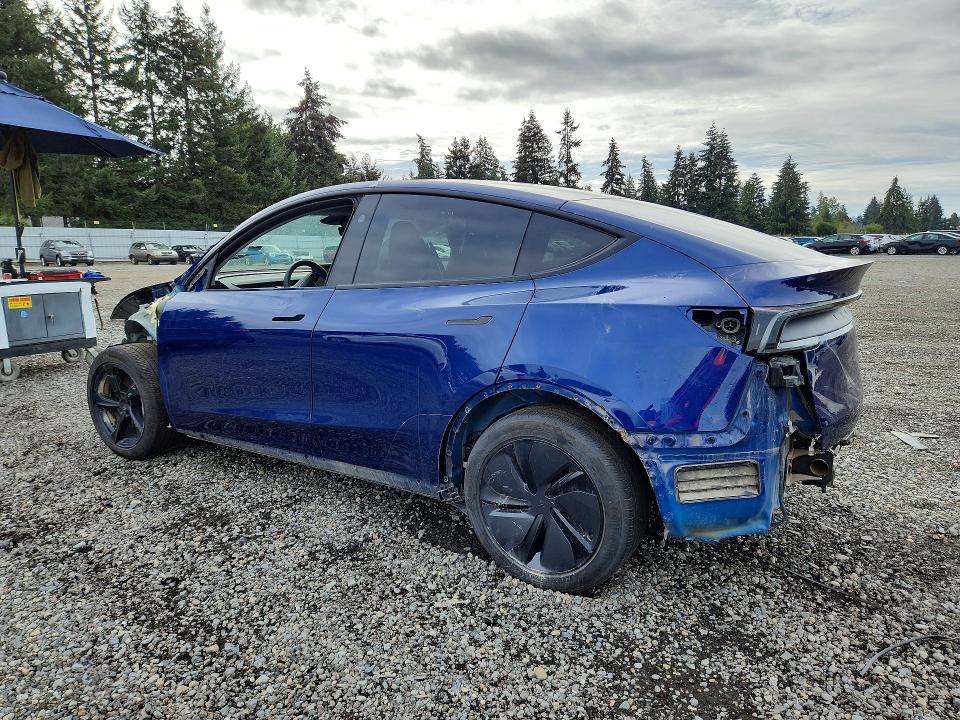 69439636 :رقم المزاد ، 7SAYGDEE3TF354386 vin ، 2026 Tesla Model  Y مزاد بيع