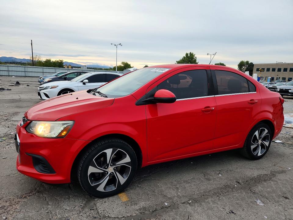 70376566 :رقم المزاد ، 1G1JF5SB3H4117745 vin ، 2017 Chevrolet Sonic مزاد بيع