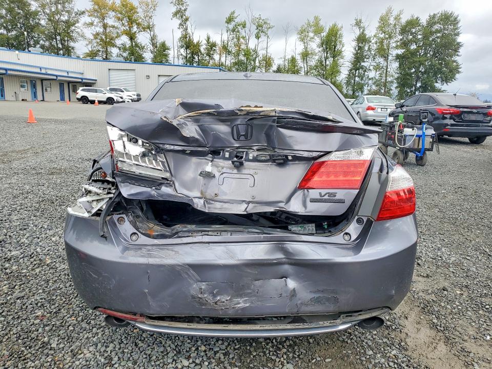 2014 Honda Accord მანქანა იყიდება აუქციონზე, vin: 1HGCR3F90EA800570, აუქციონის ნომერი: 69031746