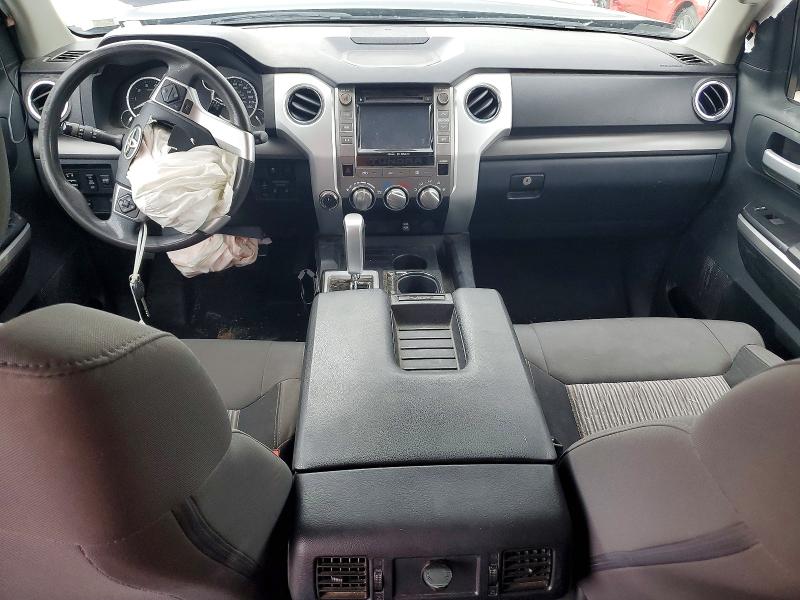 67822616 :رقم المزاد ، 5TFDW5F1XHX614702 vin ، 2017 Toyota Tundra مزاد بيع