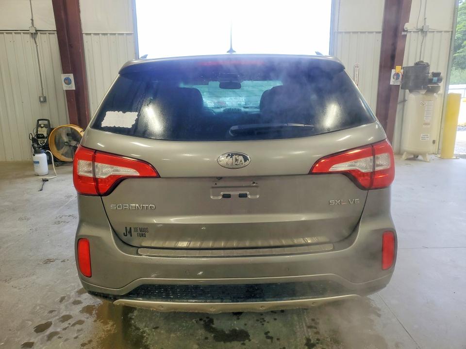 70140576 :رقم المزاد ، 5XYKW4A72FG593342 vin ، 2015 Kia Sorento مزاد بيع