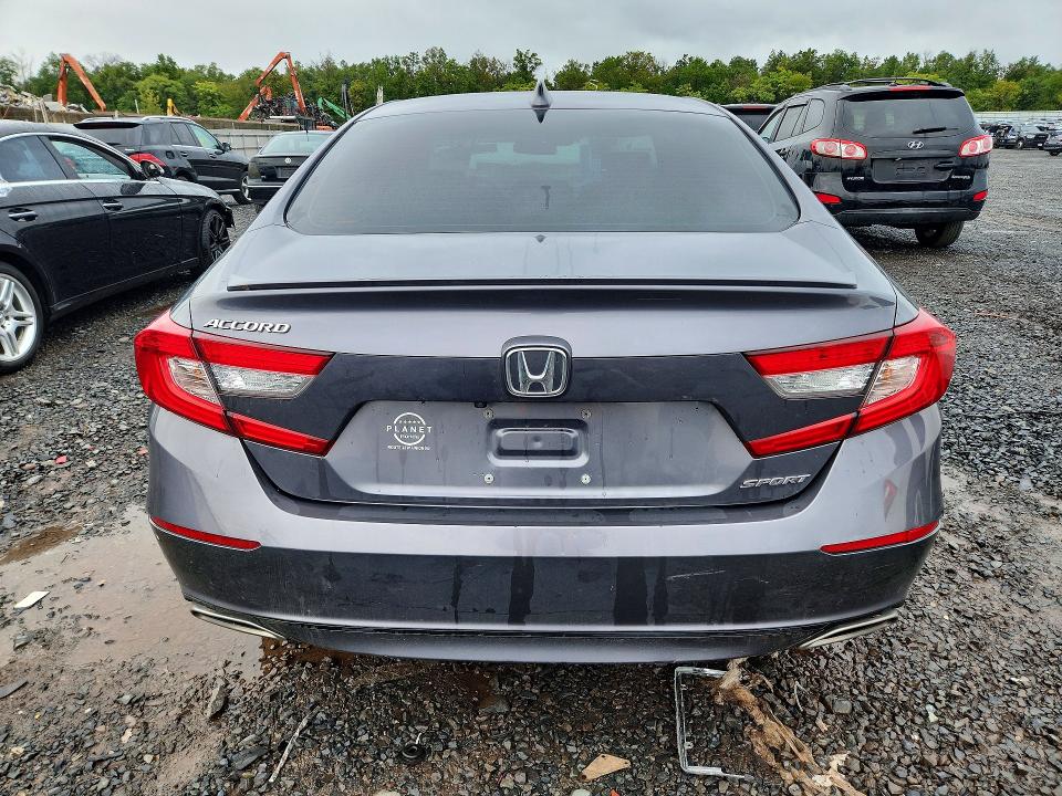 Auction sale of the 2020 Honda Accord, vin: 1HGCV1F32LA134577, lot number: 70519406
