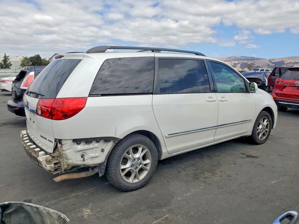 69211266 :رقم المزاد ، 5TDZA22CX6S530487 vin ، 2006 Toyota Sienna مزاد بيع