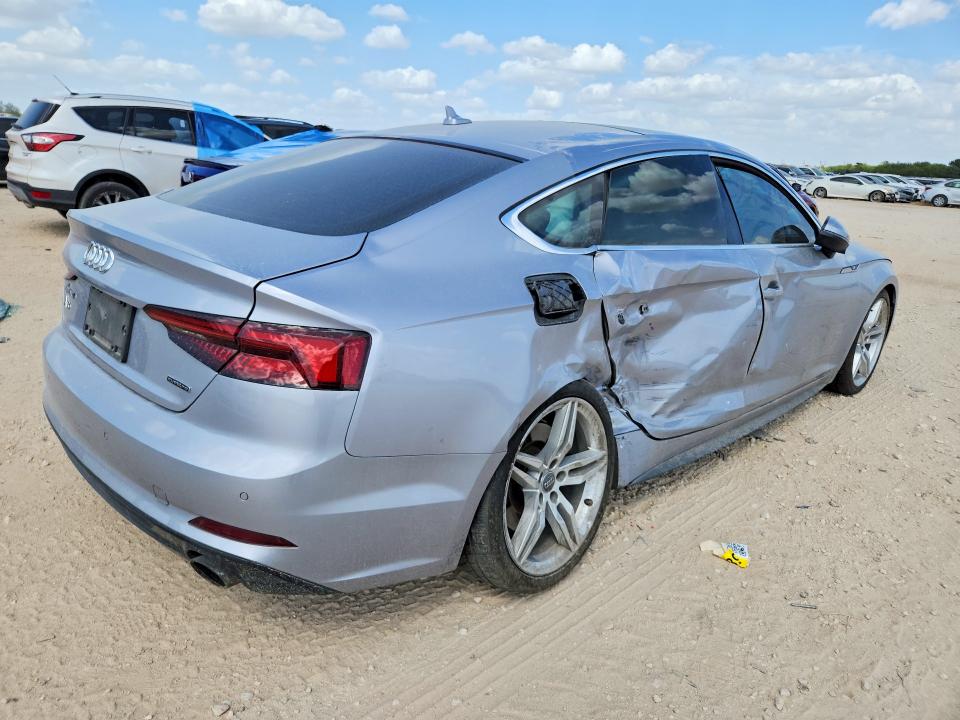 Продаж на аукціоні авто 2019 Audi A5, vin: WAUENCF56KA094357, номер лоту: 69212756