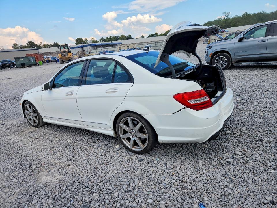 67011586 :رقم المزاد ، WDDGF4HB7EA952561 vin ، 2014 Mercedes-benz C مزاد بيع
