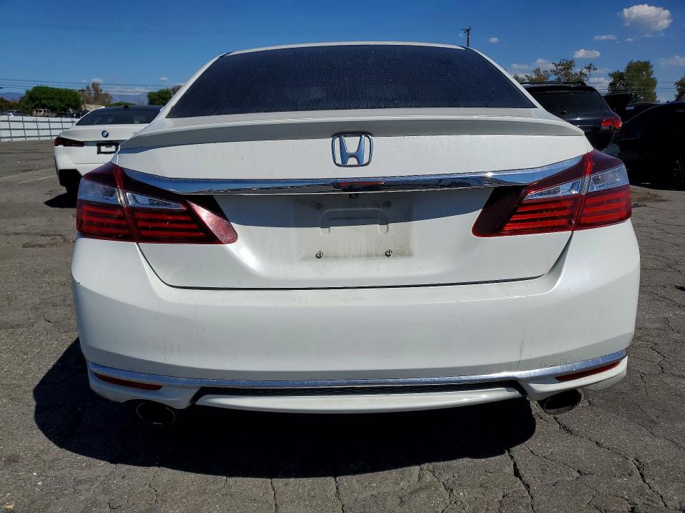 2016 Honda Accord მანქანა იყიდება აუქციონზე, vin: 1HGCR2F50GA139097, აუქციონის ნომერი: 70696816