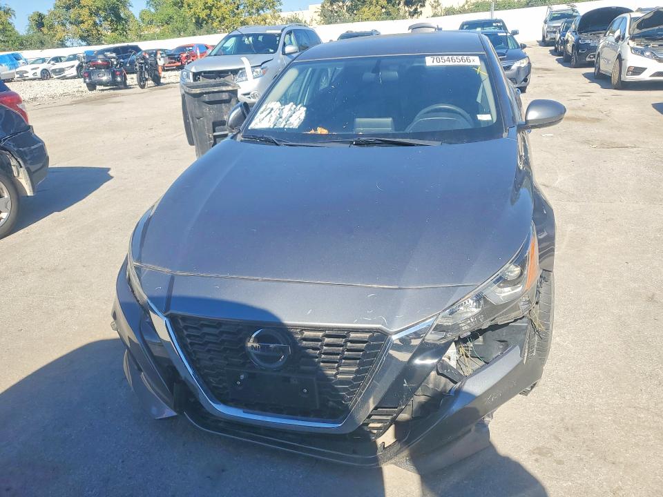 70546566 :رقم المزاد ، 1N4BL4BV5LC200865 vin ، 2020 Nissan Altima مزاد بيع