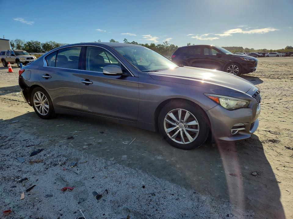 70464256 :رقم المزاد ، JN1BV7APXFM339710 vin ، 2015 Infiniti Q50 مزاد بيع