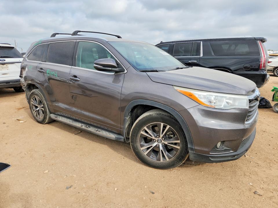 68641096 :رقم المزاد ، 5TDKKRFH2GS156844 vin ، 2016 Toyota Highlander مزاد بيع