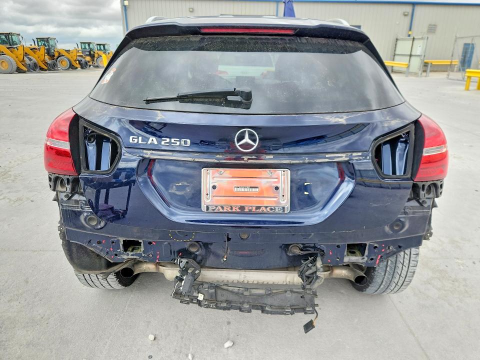 69802636 :رقم المزاد ، WDCTG4EB0KJ553121 vin ، 2019 Mercedes-benz Gla مزاد بيع