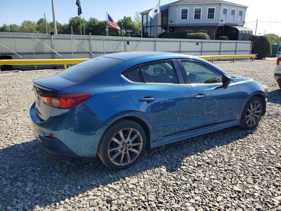 67332326 :رقم المزاد ، 3MZBN1V38JM252142 vin ، 2018 Mazda 3 مزاد بيع
