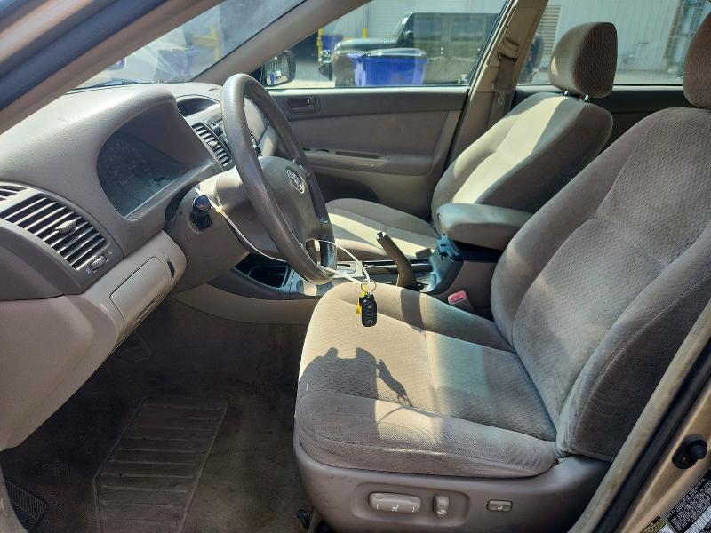 68960796 :رقم المزاد ، 4T1BE32K34U908432 vin ، 2004 Toyota Camry مزاد بيع