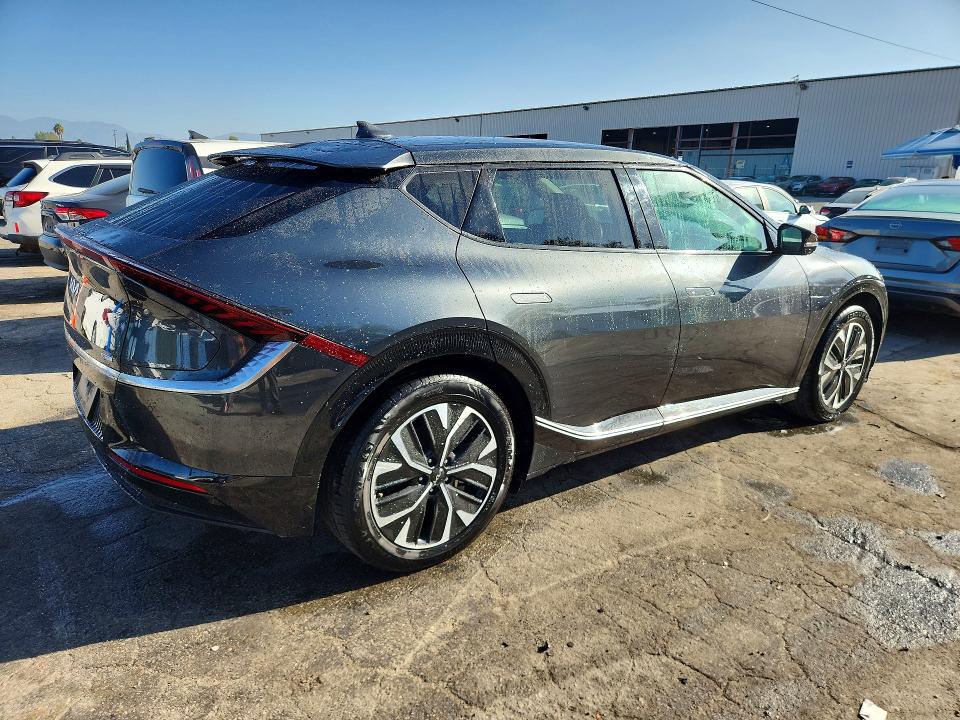 2024 Kia Ev6 მანქანა იყიდება აუქციონზე, vin: KNDC34LA5R5198445, აუქციონის ნომერი: 69436416