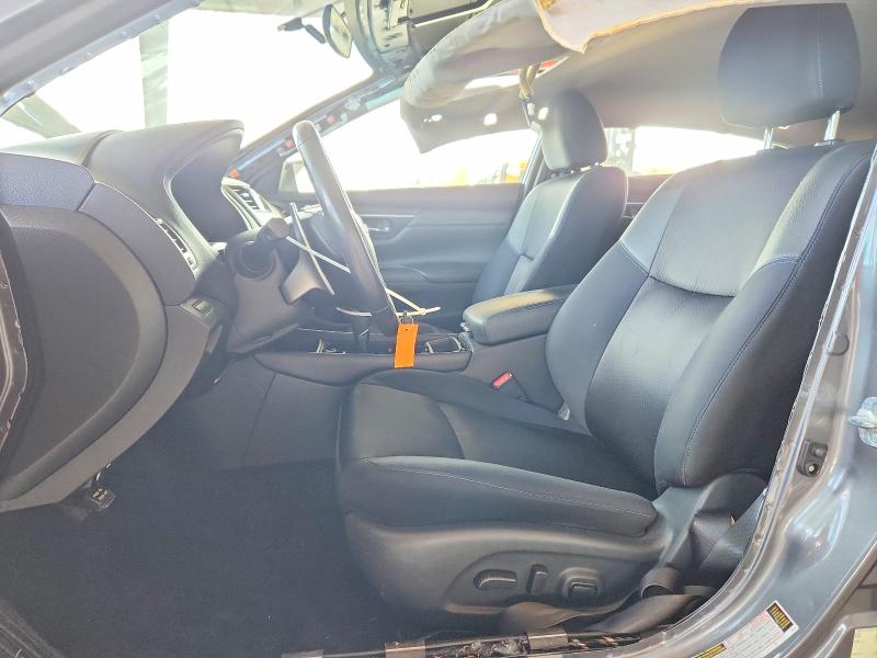 Продаж на аукціоні авто 2017 Nissan Altima, vin: 1N4AL3AP2HN353658, номер лоту: 70353536