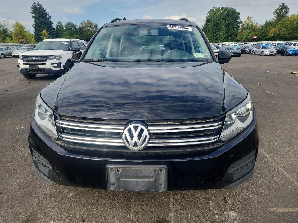 Продажа на аукционе авто 2017 Volkswagen Tiguan, vin: WVGBV7AX3HK043533, номер лота: 68258566