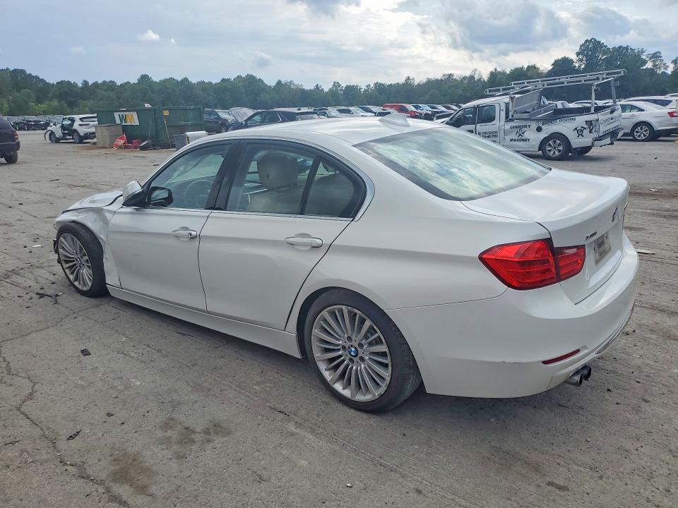 2013 Bmw 328 მანქანა იყიდება აუქციონზე, vin: WBA3B5G56DNS03454, აუქციონის ნომერი: 68976086